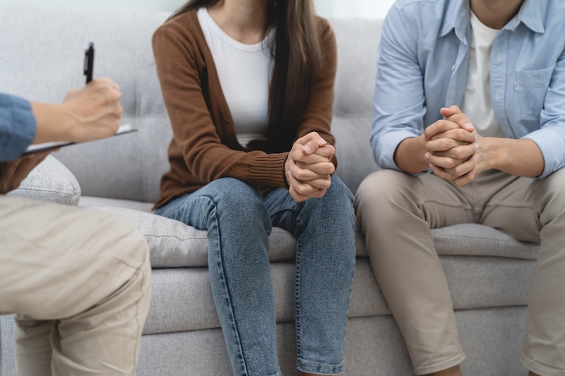 Discernment Counseling: Should We Stay Together or Divorce?